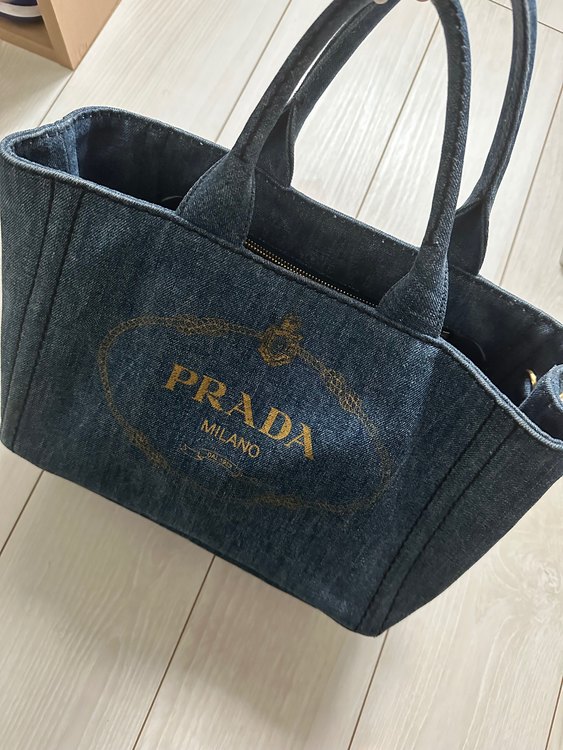 PRADA カナパ デニム トートバッグ（ブランドバッグ）の商品画像 - 査定依頼日：2023年9月22日 - 最高査定価格：42,000円