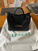 ボッテガ・ヴェネタ  （ブランドバッグ）の商品画像 - 査定依頼日：2024年10月17日 - 最高査定価格：145,000円