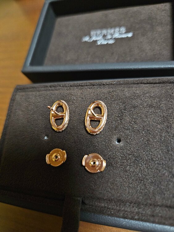 ファランドール ピアス ピンクゴールド×ダイヤモンド H221516B （金・貴金属）の商品画像 - 査定依頼日：2026年2月24日 - 最高査定価格：100,000円