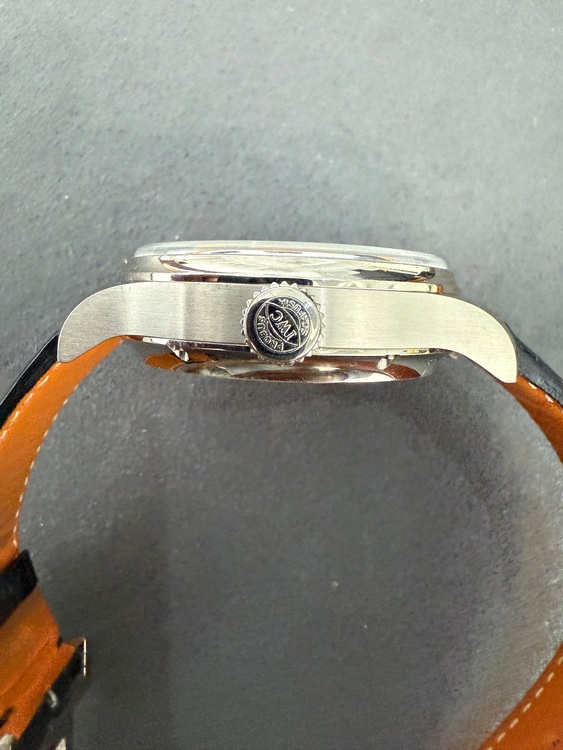 IW503401（高級時計）の商品画像 - 査定依頼日：2025年9月24日 - 最高査定価格：2,100,000円