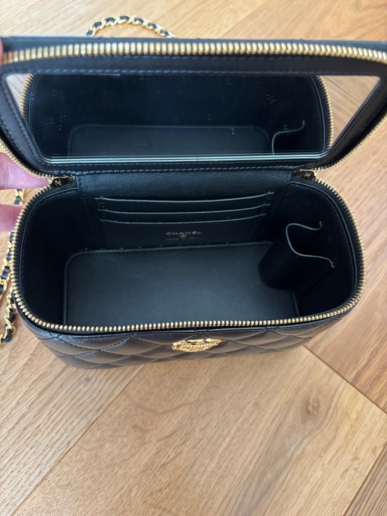 バニティ（ブランドバッグ）の商品画像 - 査定依頼日：2025年10月2日 - 最高査定価格：360,000円