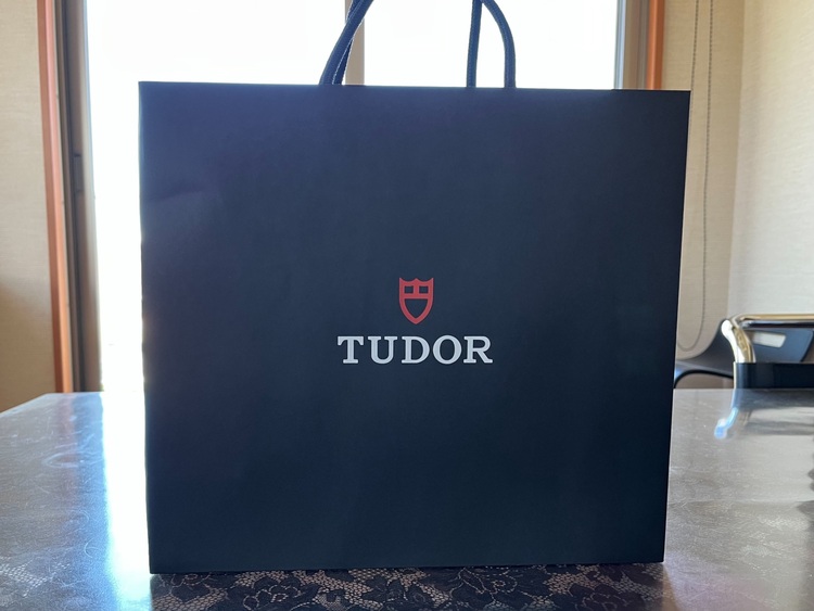 ブラックベイ54ラグーンブルー（高級時計）の商品画像 - 査定依頼日：2025年9月20日 - 最高査定価格：700,000円