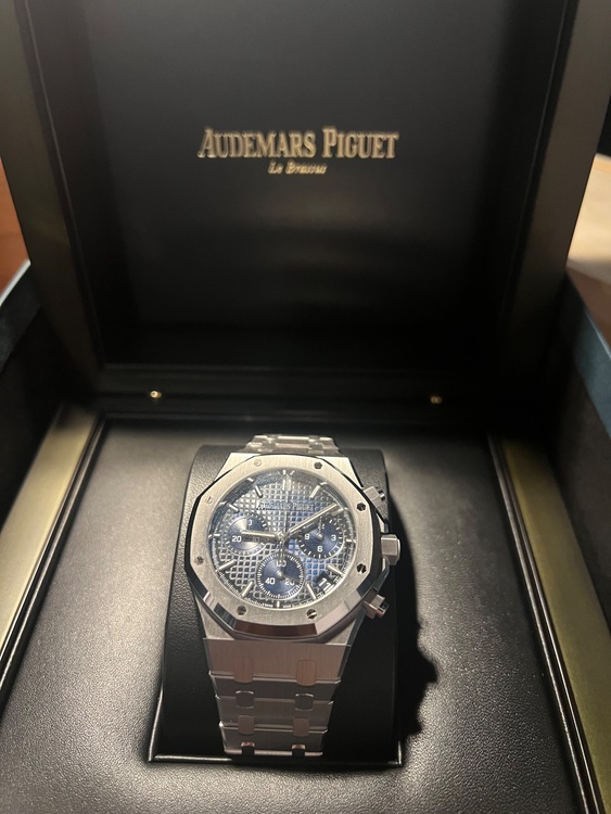 26240BC.00.1320BC.04（高級時計）の商品画像 - 査定依頼日：2025年11月17日 - 最高査定価格：18,000,000円