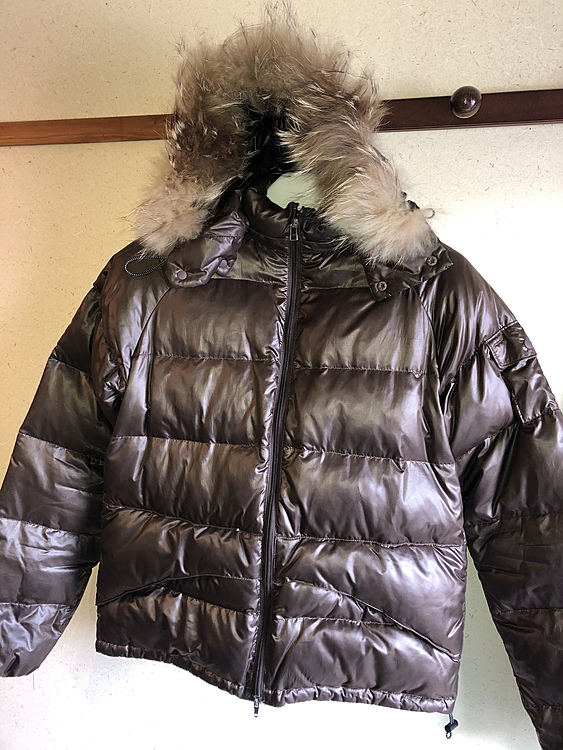 gym master ダウンジャケット Lサイズ（古着・ファッション）の商品画像 - 査定依頼日：2020年2月8日