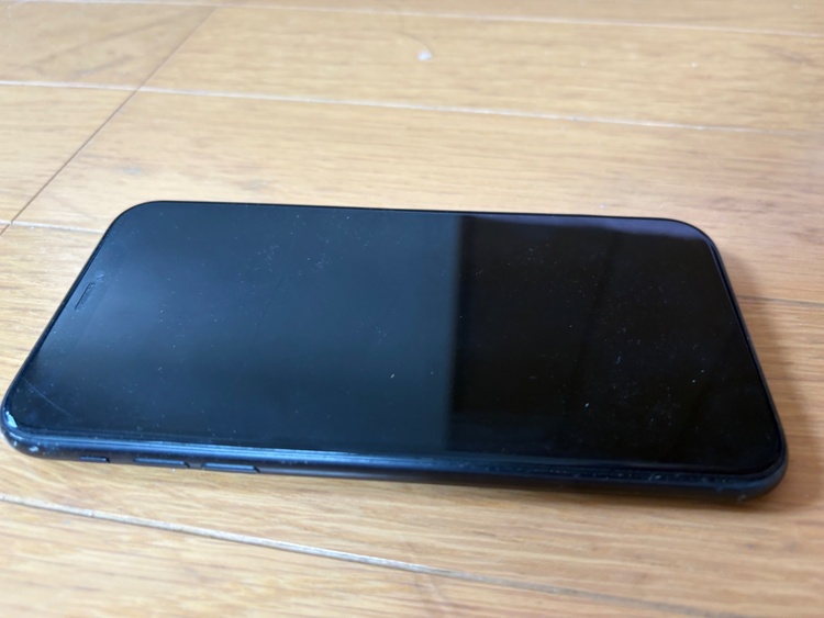 iPhone iPhoneXR 64GB SIMフリー（スマホ）の商品画像 - 査定依頼日：2026年7月29日 - 最高査定価格：7,000円