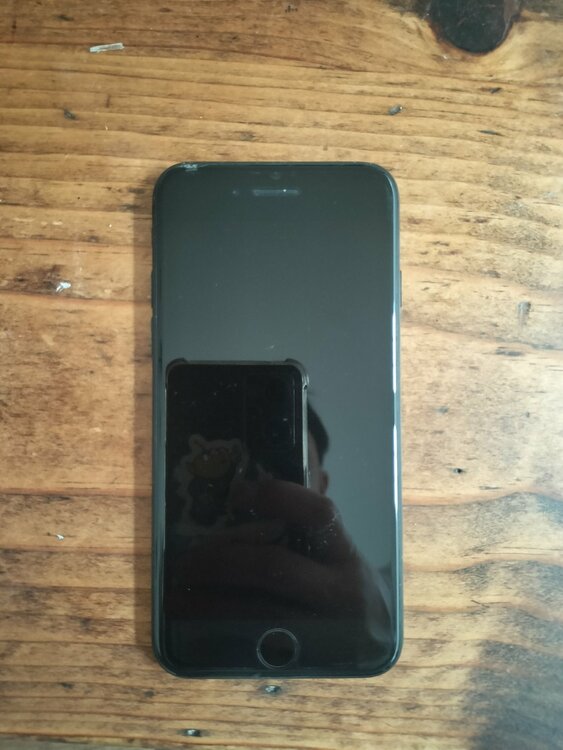 iPhone iPhone8 64GB SIMフリー（スマホ）の商品画像 - 査定依頼日：2026年7月25日 - 最高査定価格：2,500円