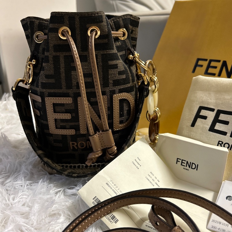 フェンディ  （ブランドバッグ）の商品画像 - 査定依頼日：2026年3月13日 - 最高査定価格：134,000円