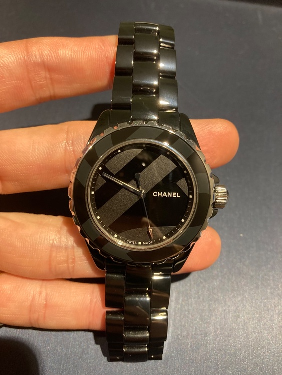 シャネル J12 38mmアンタイトルく（高級時計）の商品画像 - 査定依頼日：2026年1月17日 - 最高査定価格：370,000円
