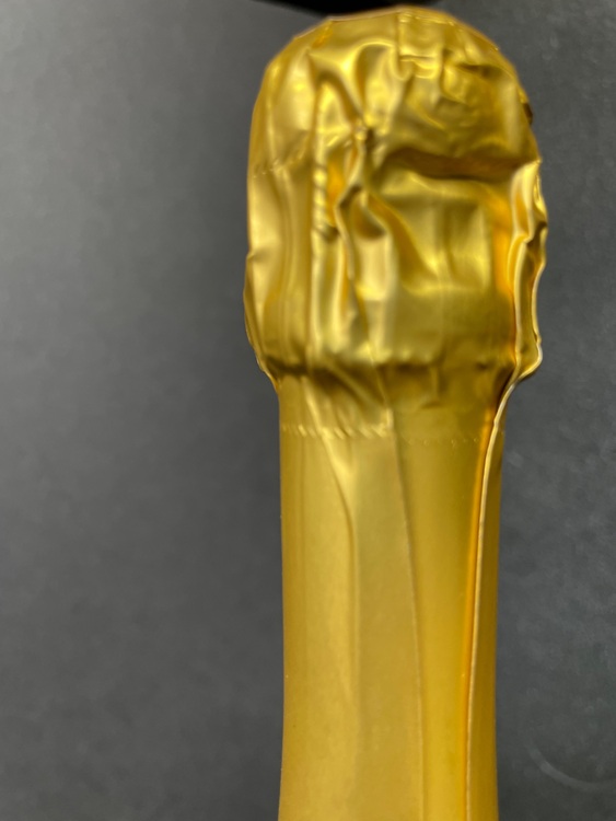 クリュッグ　グランキュベ　せいき（お酒）の商品画像 - 査定依頼日：2025年9月18日 - 最高査定価格：147,000円