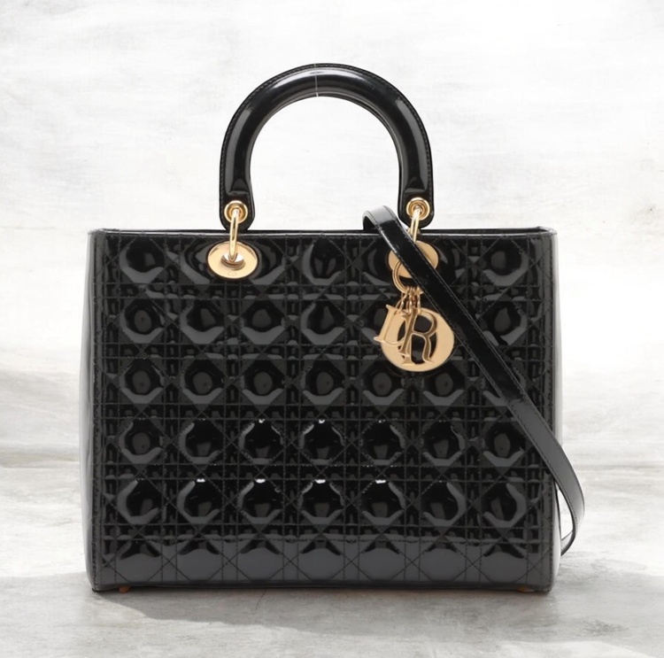 レディディオール　カナージュ（ブランドバッグ）の商品画像 - 査定依頼日：2026年2月24日 - 最高査定価格：180,000円