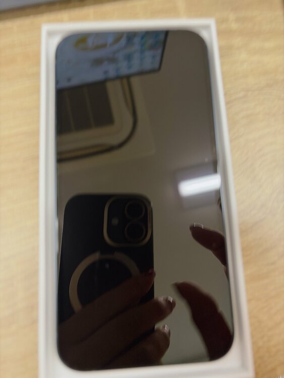 Apple（スマホ）の商品画像 - 査定依頼日：2026年5月25日 - 最高査定価格：45,000円