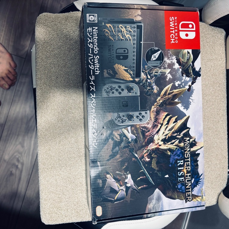 Switch モンハンライズ（ゲーム機本体・ゲームソフト）の商品画像 - 査定依頼日：2025年12月2日 - 最高査定価格：12,000円