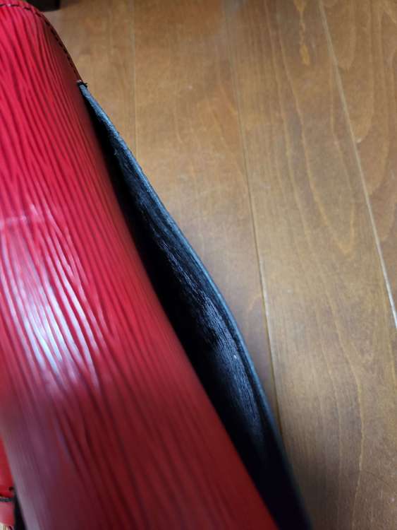 ルイヴィトン エピ （ブランドバッグ）の商品画像 - 査定依頼日：2022年11月1日 - 最高査定価格：25,000円