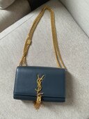 イブサンローラン  （ブランドバッグ）の商品画像 - 査定依頼日：2024年10月27日 - 最高査定価格：90,000円