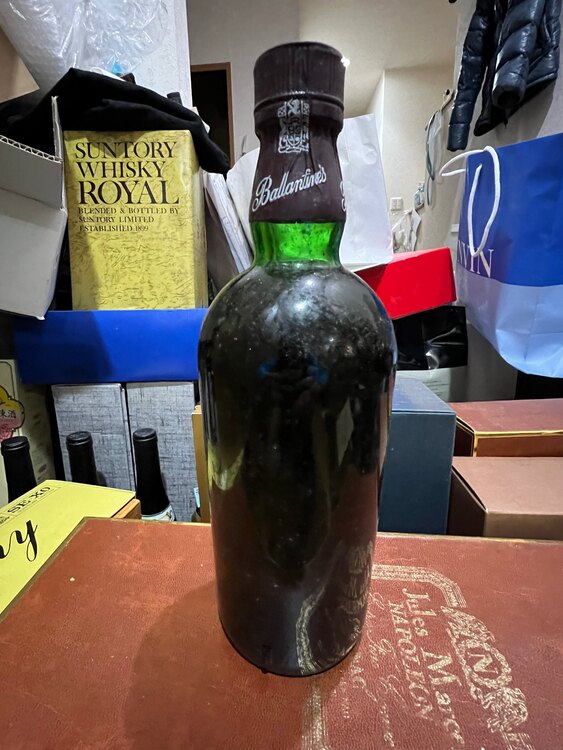 ウイスキー サントリー山崎 （お酒）の商品画像 - 査定依頼日：2025年1月29日 - 最高査定価格：53,000円