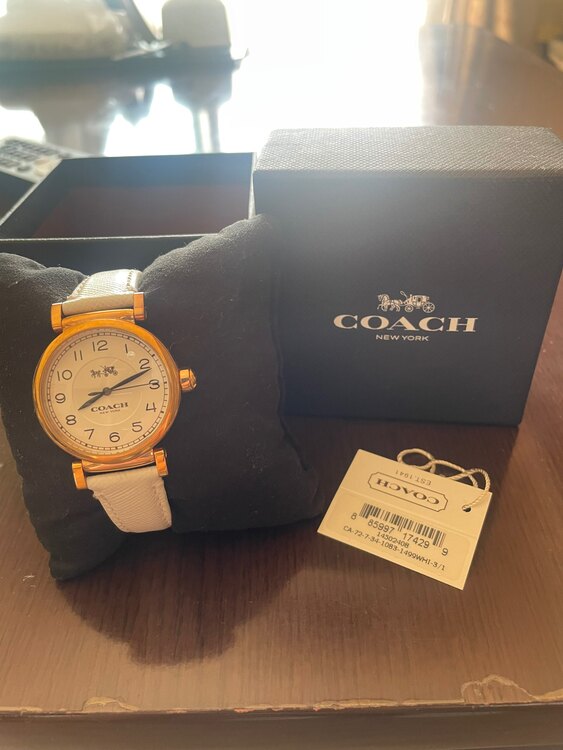 COACH時計（高級時計）の商品画像 - 査定依頼日：2025年4月9日 - 最高査定価格：2,000円