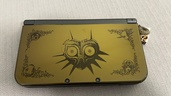 Newニンテンドー3DS LL ゼルダの伝説 ムジュラの仮面 エディション 本体 ニンテンドー3DS（ゲーム機本体・ゲームソフト）の商品画像 - 査定依頼日：2026年10月11日 - 最高査定価格：32,000円