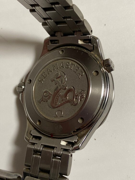 オメガ シーマスター 2123041610100（高級時計）の商品画像 - 査定依頼日：2025年4月22日 - 最高査定価格：370,000円