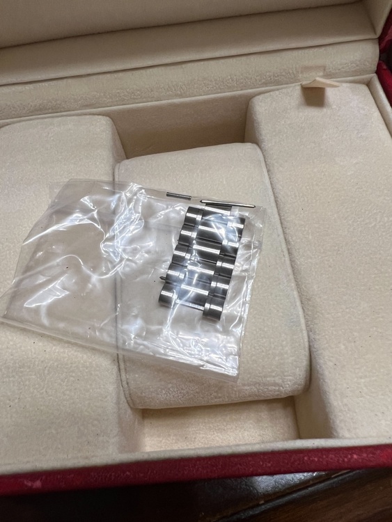 オメガ スピードマスター 3590500（高級時計）の商品画像 - 査定依頼日：2025年12月26日 - 最高査定価格：600,000円