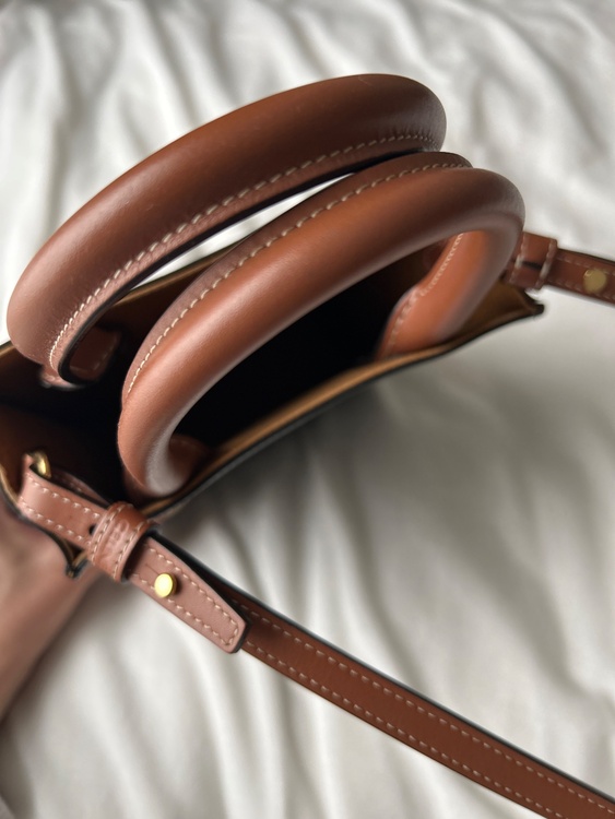 セリーヌ  （ブランドバッグ）の商品画像 - 査定依頼日：2026年3月3日 - 最高査定価格：85,000円