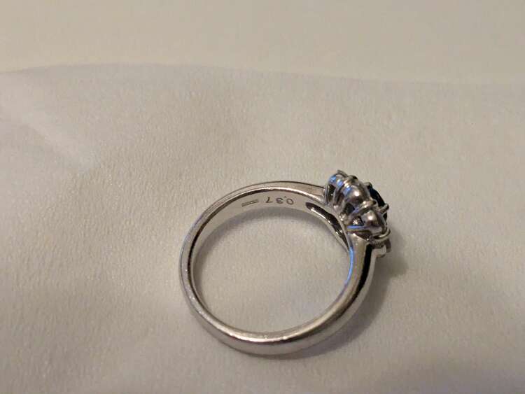 ダイヤリングサファイア（金・貴金属）の商品画像 - 査定依頼日：2025年3月31日 - 最高査定価格：150,000円