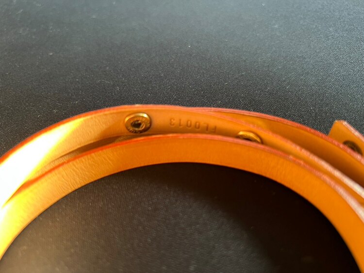 フロランティーヌ（ブランド財布・小物）の商品画像 - 査定依頼日：2025年4月27日 - 最高査定価格：35,000円