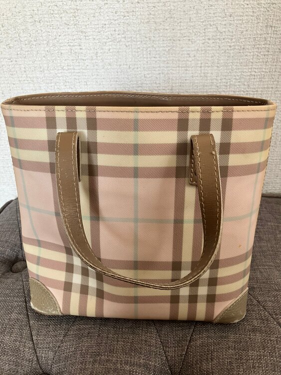 ピンクチェック　トートバック（ブランドバッグ）の商品画像 - 査定依頼日：2025年4月29日 - 最高査定価格：20,000円