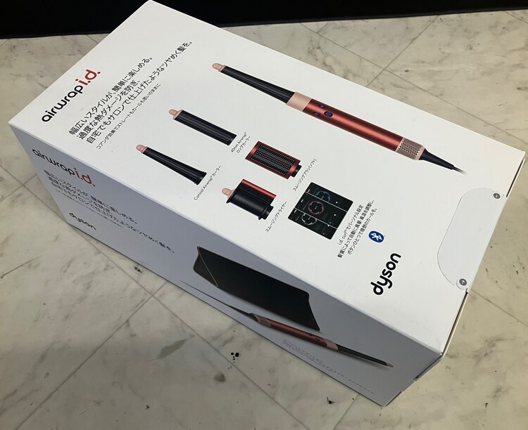 Dyson Airwrap i.d.™マルチスタイラー&ドライヤー ストロベリー（家電）の商品画像 - 査定依頼日：2025年1月18日 - 最高査定価格：30,000円