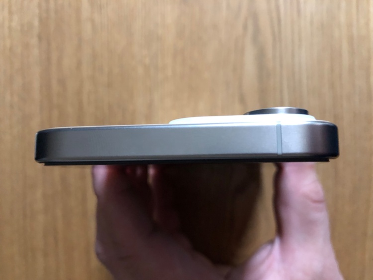 iPhone15 Pro Max　256GB（スマホ）の商品画像 - 査定依頼日：2026年4月15日 - 最高査定価格：97,000円