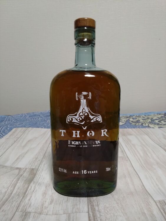 ハイランドパーク16年（お酒）の商品画像 - 査定依頼日：2025年9月26日 - 最高査定価格：27,000円