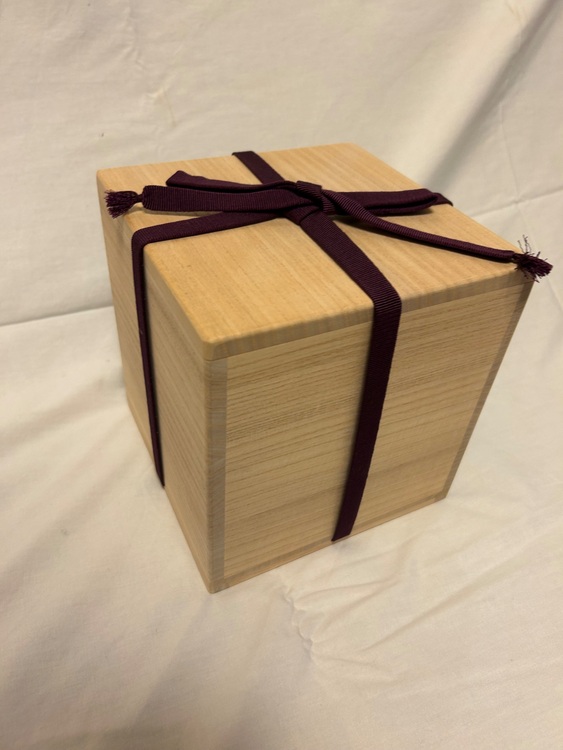 室瀬和美（美術品・骨董品）の商品画像 - 査定依頼日：2025年9月29日 - 最高査定価格：2,000円