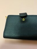 二つ折財布（ブランド財布・小物）の商品画像 - 査定依頼日：2025年3月31日 - 最高査定価格：1,000円