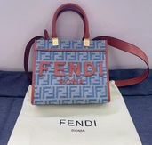 フェンディ  （ブランドバッグ）の商品画像 - 査定依頼日：2025年8月15日 - 最高査定価格：185,000円