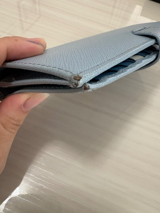 プラダ  （ブランドバッグ）の商品画像 - 査定依頼日：2025年4月30日 - 最高査定価格：15,000円