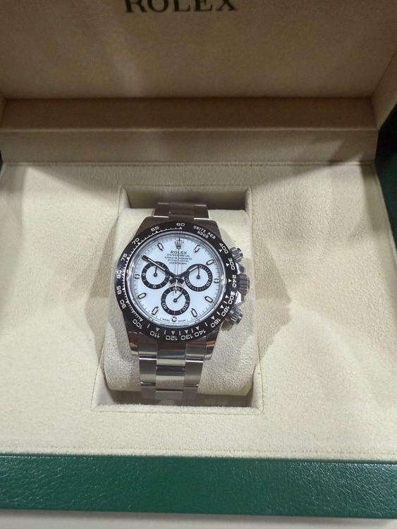 ロレックス デイトナ 116500lm（高級時計）の商品画像 - 査定依頼日：2025年9月29日 - 最高査定価格：5,250,000円