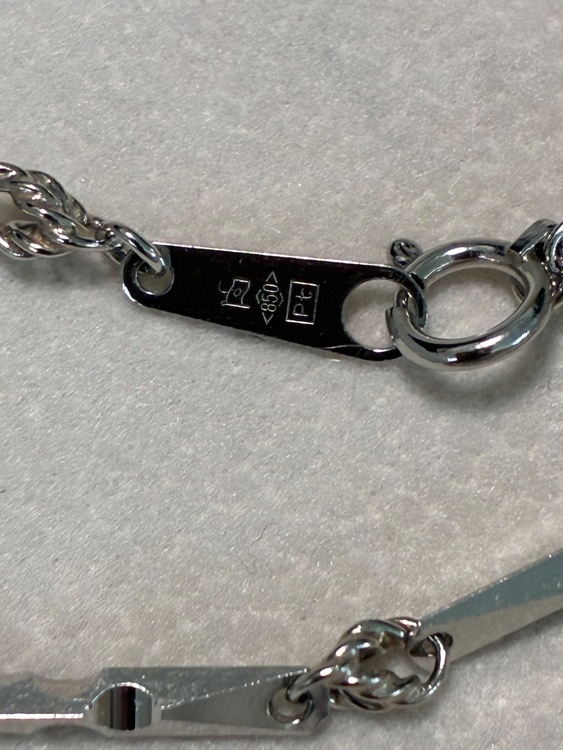 プラチナネックレス（金・貴金属）の商品画像 - 査定依頼日：2026年3月21日 - 最高査定価格：170,000円