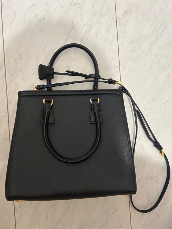 プラダ  （ブランドバッグ）の商品画像 - 査定依頼日：2026年2月10日 - 最高査定価格：80,000円