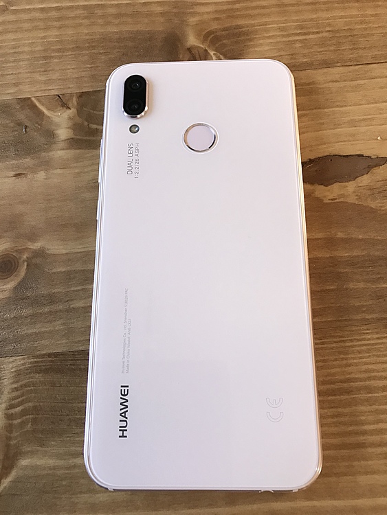 Hussein P20 lite ピンク（スマホ）の商品画像 - 査定依頼日：2019年10月23日 - 最高査定価格：7,000円