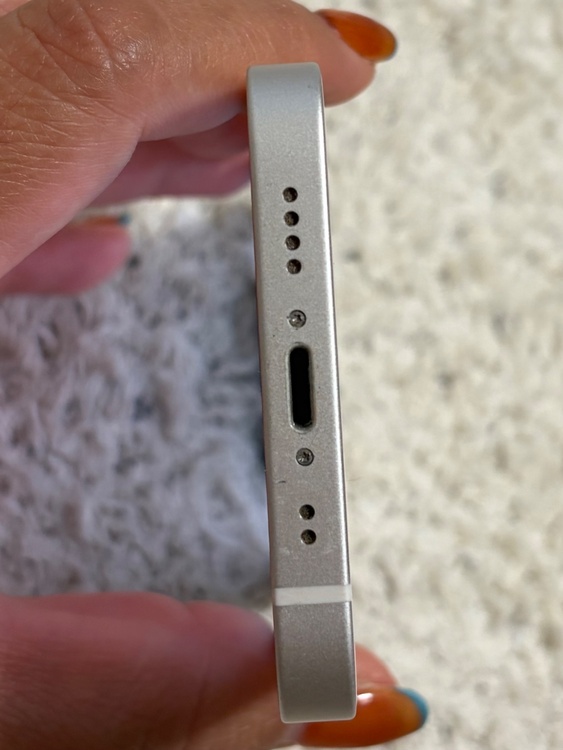 iPhone 12 mini 128GB SIMフリー（スマホ）の商品画像 - 査定依頼日：2026年4月13日 - 最高査定価格：24,000円