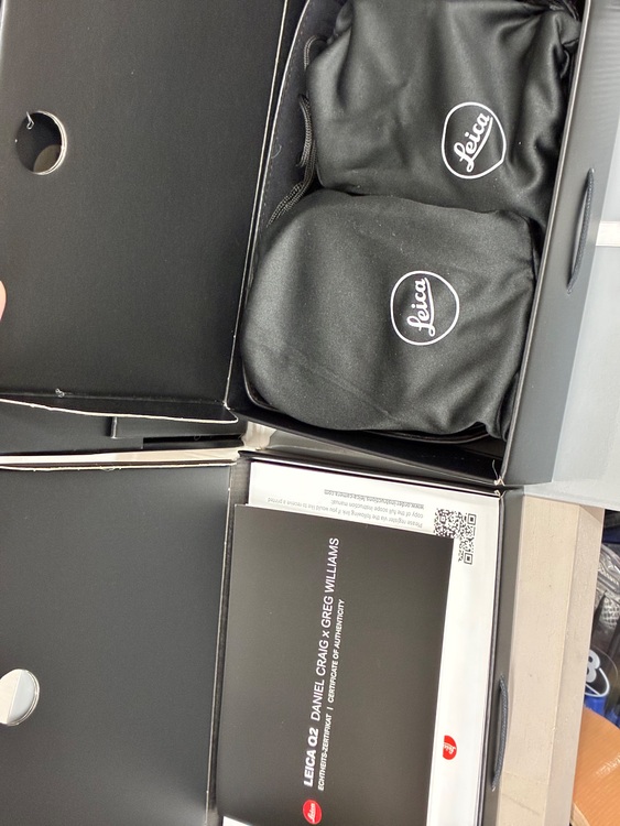 leica Q2 daniel craig✖️greg williams（カメラ）の商品画像 - 査定依頼日：2025年10月30日 - 最高査定価格：600,000円