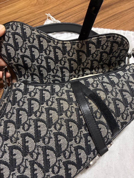 サドルバック　トロッター（ブランドバッグ）の商品画像 - 査定依頼日：2026年3月1日 - 最高査定価格：200,000円