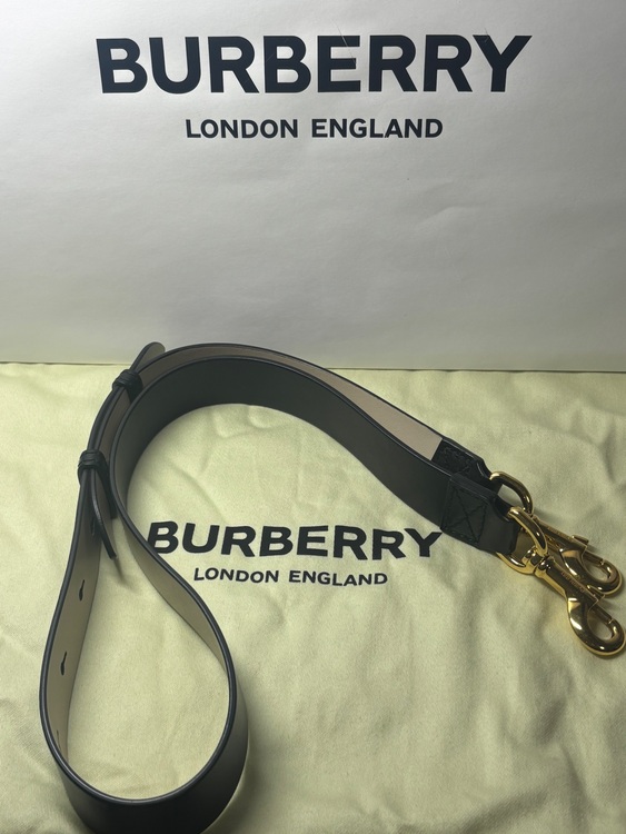 その他 バーバリー （ブランドバッグ）の商品画像 - 査定依頼日：2025年11月18日 - 最高査定価格：30,000円