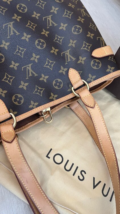 ルイ・ヴィトン バティニョール オリゾンタル（ブランドバッグ）の商品画像 - 査定依頼日：2025年2月21日 - 最高査定価格：80,000円