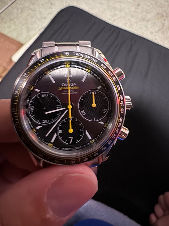 オメガ スピードマスター 326.30.40.50.06.00（高級時計）の商品画像 - 査定依頼日：2025年5月14日 - 最高査定価格：380,000円