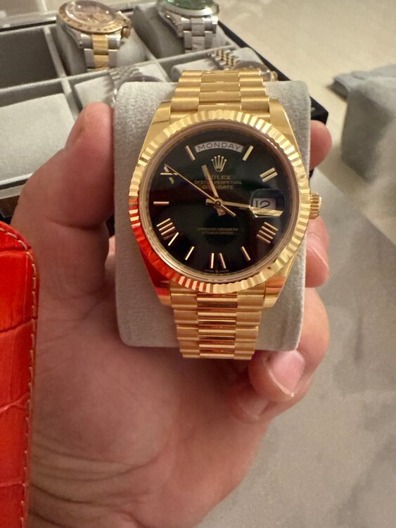 ロレックス デイデイト （高級時計）の商品画像 - 査定依頼日：2025年5月14日 - 最高査定価格：8,400,000円