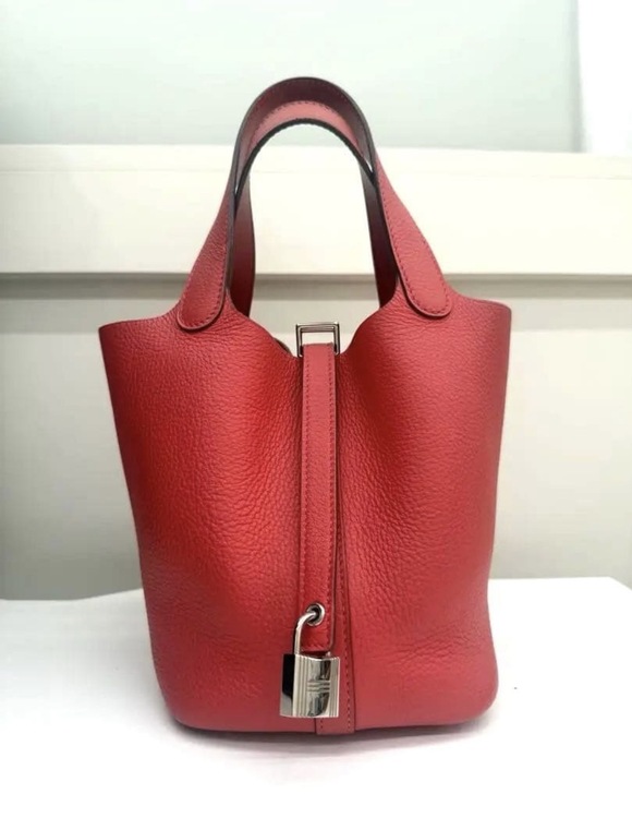 ピコタンロックpm（ブランドバッグ）の商品画像 - 査定依頼日：2026年3月25日 - 最高査定価格：200,000円