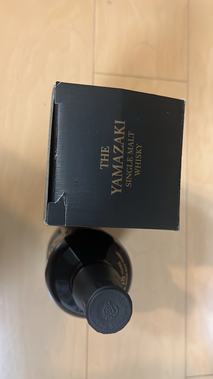 ウイスキー サントリー山崎 （お酒）の商品画像 - 査定依頼日：2026年2月16日 - 最高査定価格：95,000円