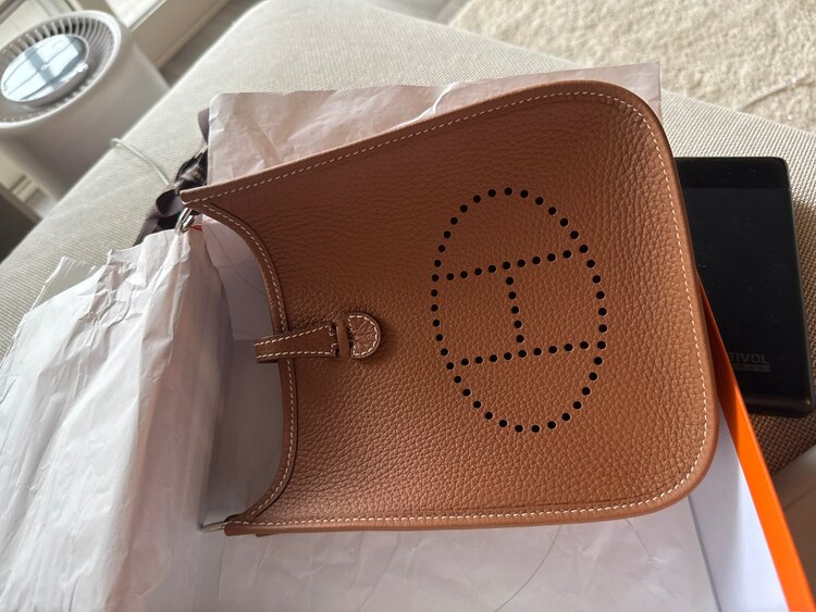 TPM16（ブランドバッグ）の商品画像 - 査定依頼日：2025年5月26日 - 最高査定価格：420,000円