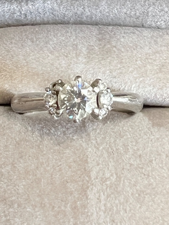 ダイヤモンドリング（プラチナ）（宝石）の商品画像 - 査定依頼日：2026年2月21日 - 最高査定価格：120,000円