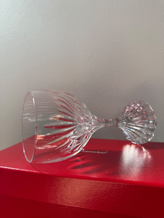 バカラ　ワイングラス（食器）の商品画像 - 査定依頼日：2025年10月8日 - 最高査定価格：2,000円